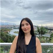 Passionate Biology tutor offering online lessons to high school and university students.